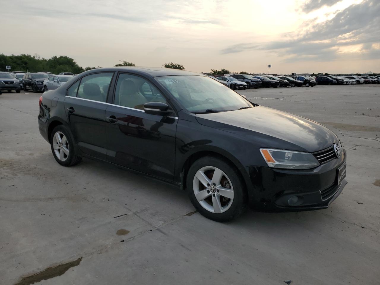 2012 Volkswagen Jetta Tdi vin: 3VWLL7AJ3CM314745