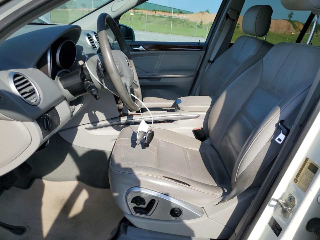 4JGBB8GB8AA572739 2010 Mercedes-Benz Ml 350 4Matic