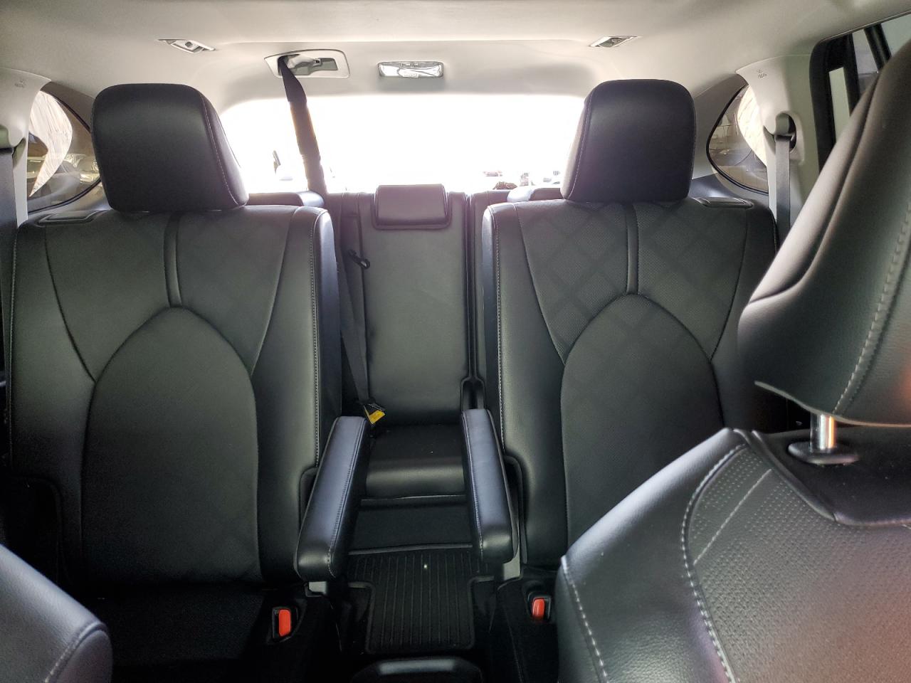 5TDFZRAH4NS127153 2022 Toyota Highlander Platinum