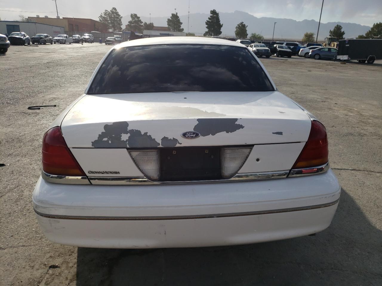 2FAFP73W9XX162662 1999 Ford Crown Victoria