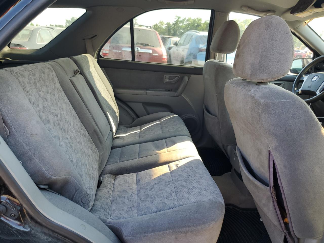 KNDJD733645305681 2004 Kia Sorento Ex