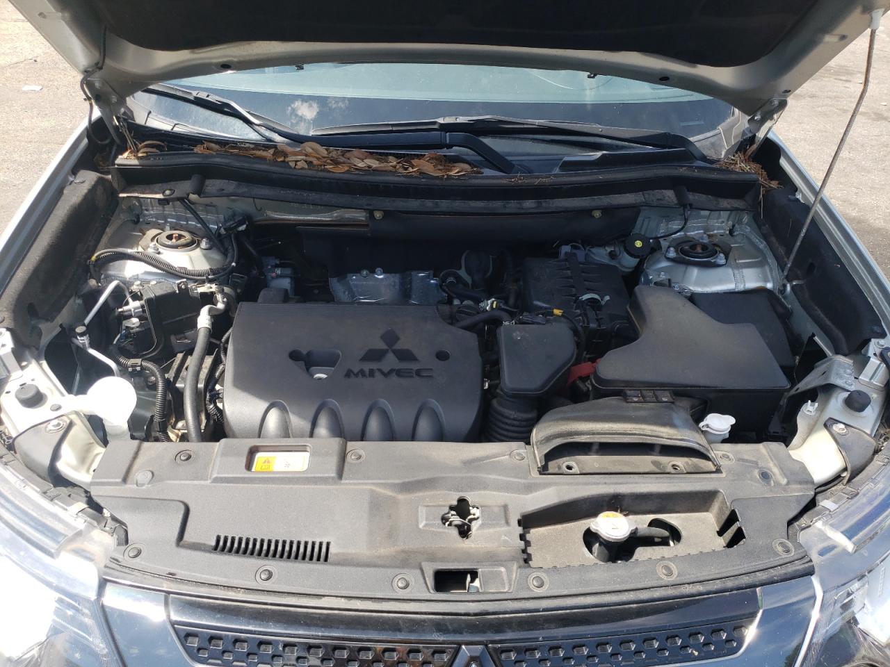 JA4AD3A37LZ030089 2020 Mitsubishi Outlander Se