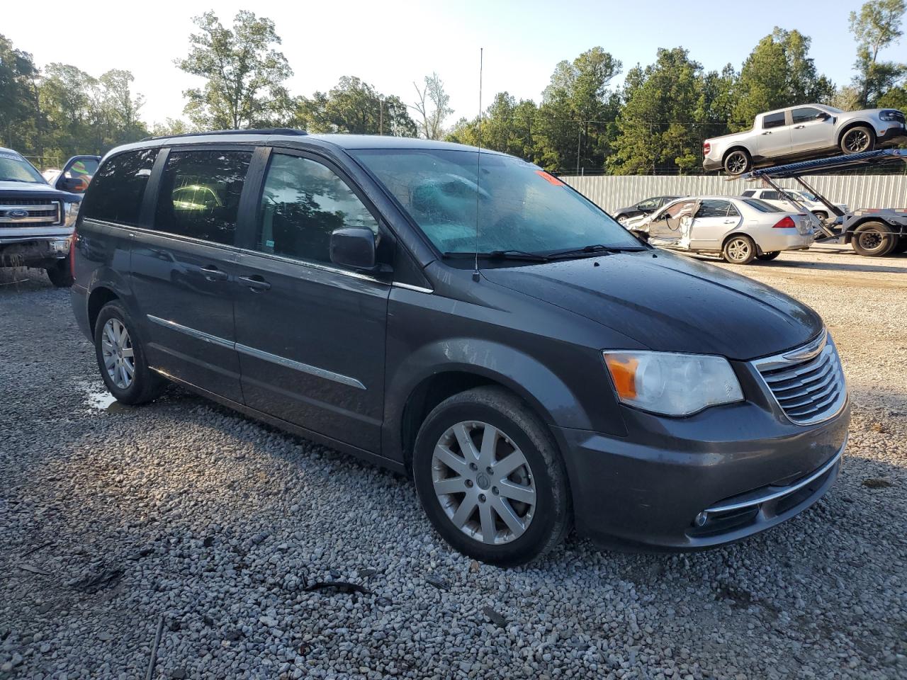 2015 Chrysler Town & Country Touring vin: 2C4RC1BG1FR710571