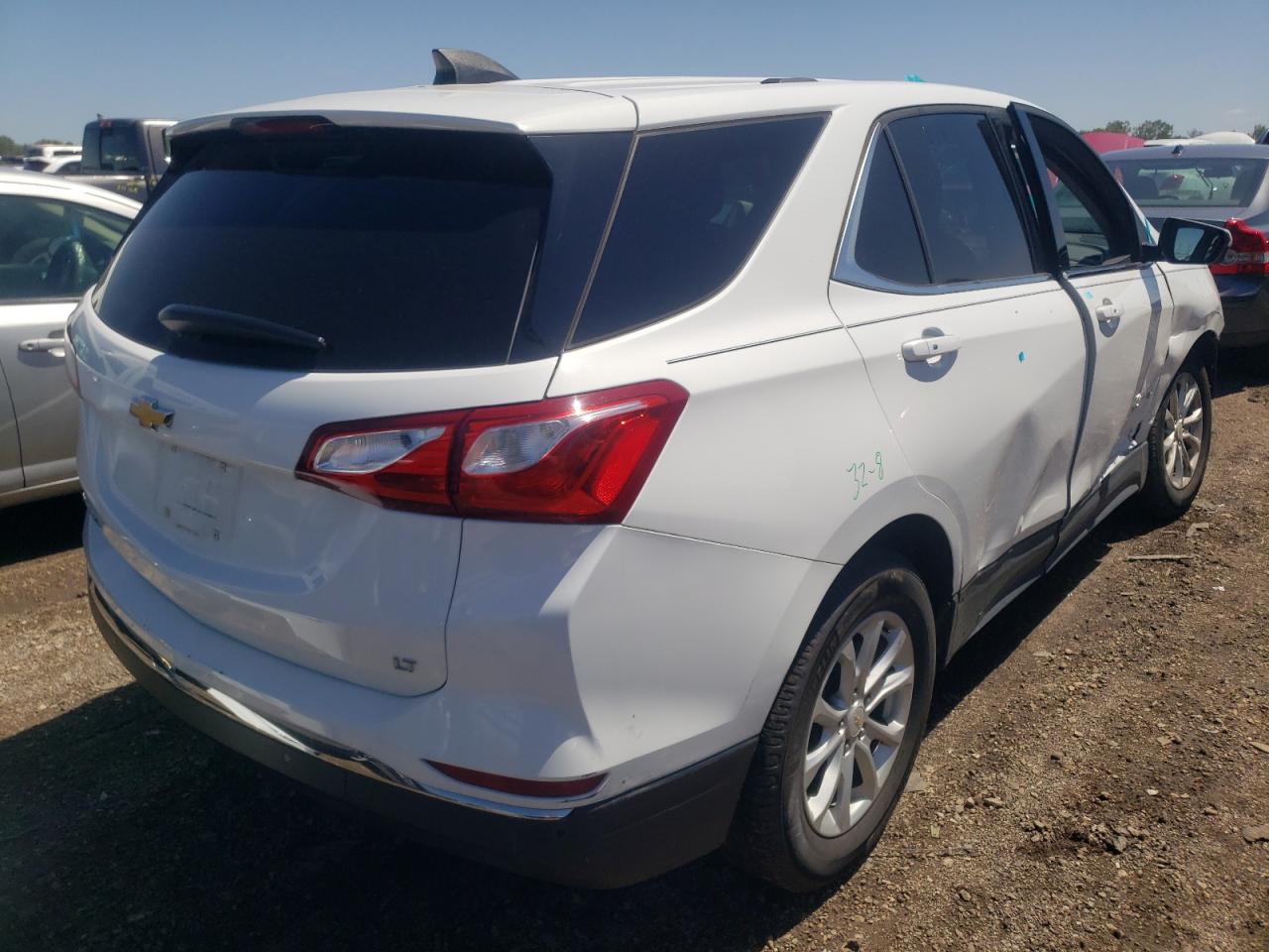 2GNAXKEV0K6154614 2019 Chevrolet Equinox Lt