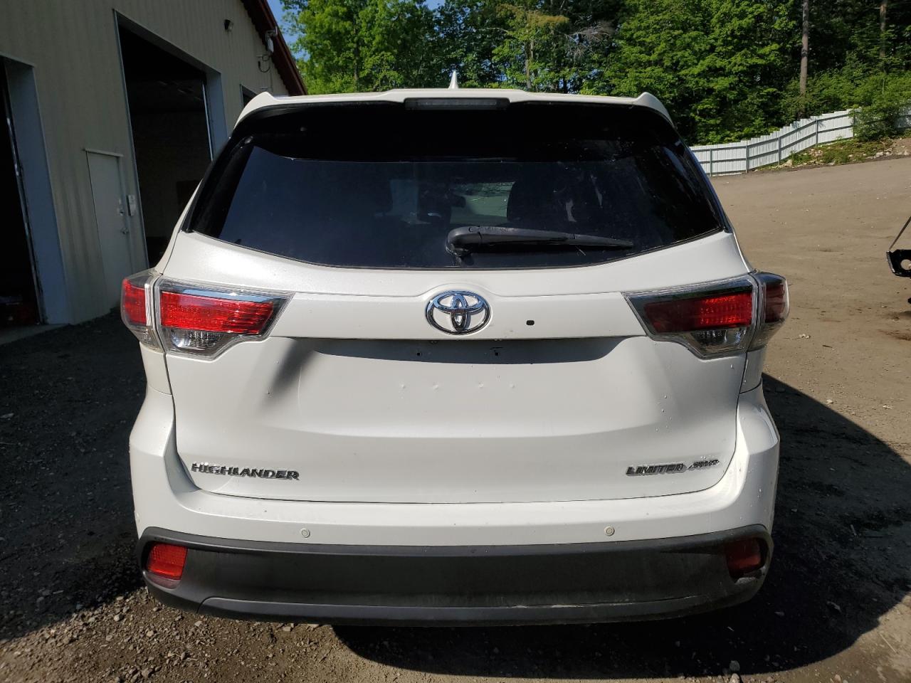 5TDDKRFH0GS252657 2016 Toyota Highlander Limited