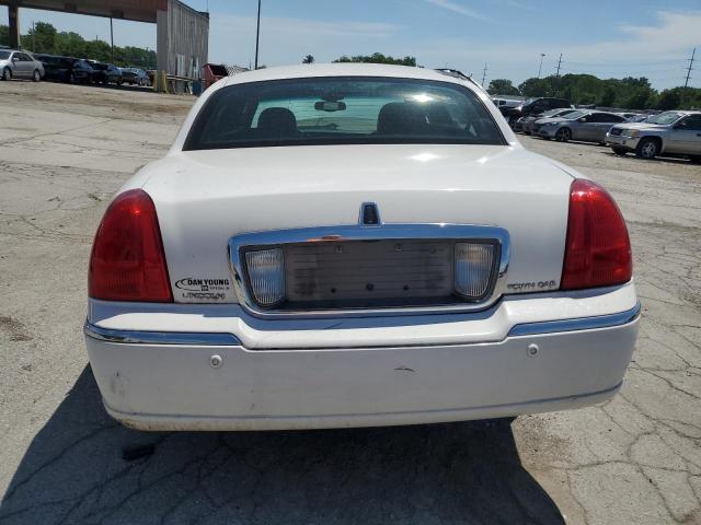 2003 Lincoln Town Car Signature VIN: 1LNHM82W53Y611571 Lot: 58529744