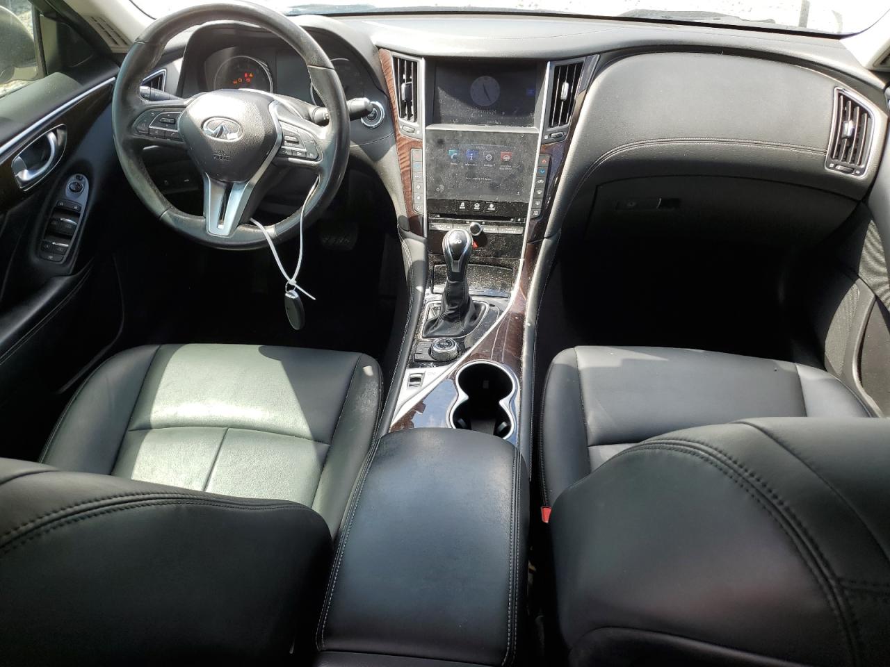 JN1EV7AP0JM360765 2018 Infiniti Q50 Luxe