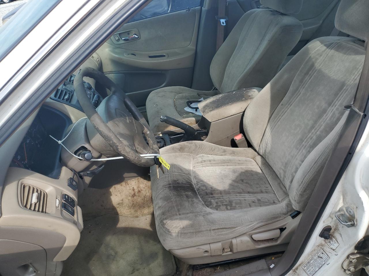 1HGCG5653XA101631 1999 Honda Accord Ex