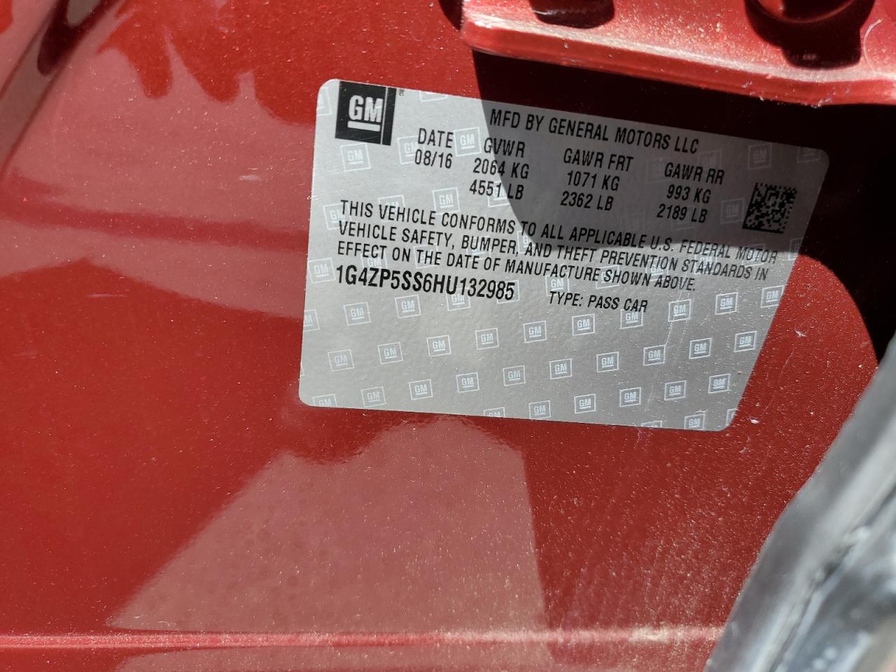 1G4ZP5SS6HU132985 2017 Buick Lacrosse Essence