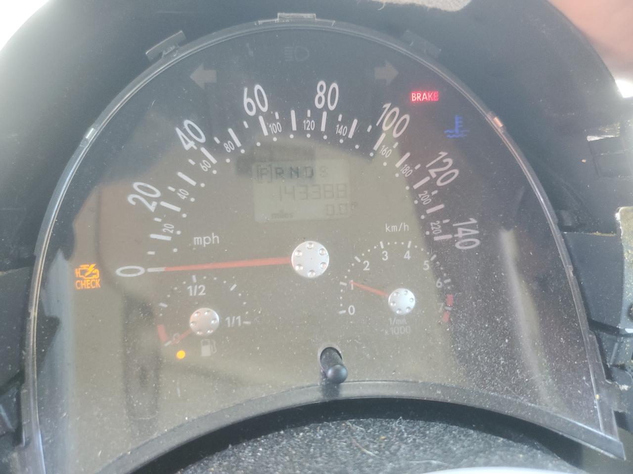 3VWCK21Y63M330635 2003 Volkswagen New Beetle Gls