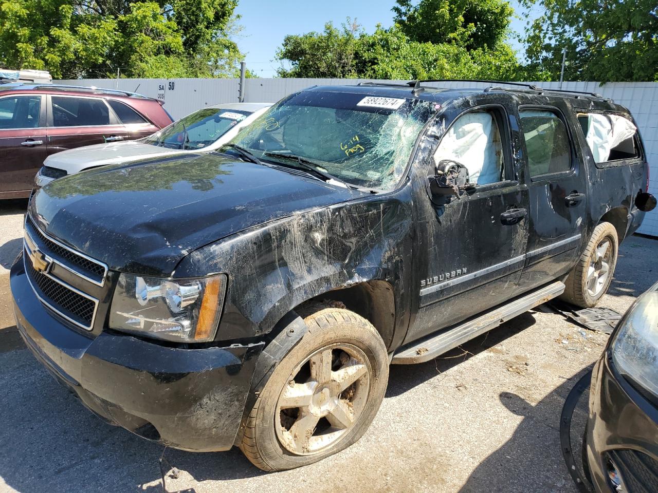 2014 Chevrolet Suburban C1500 Ltz vin: 1GNSCKE06ER137393