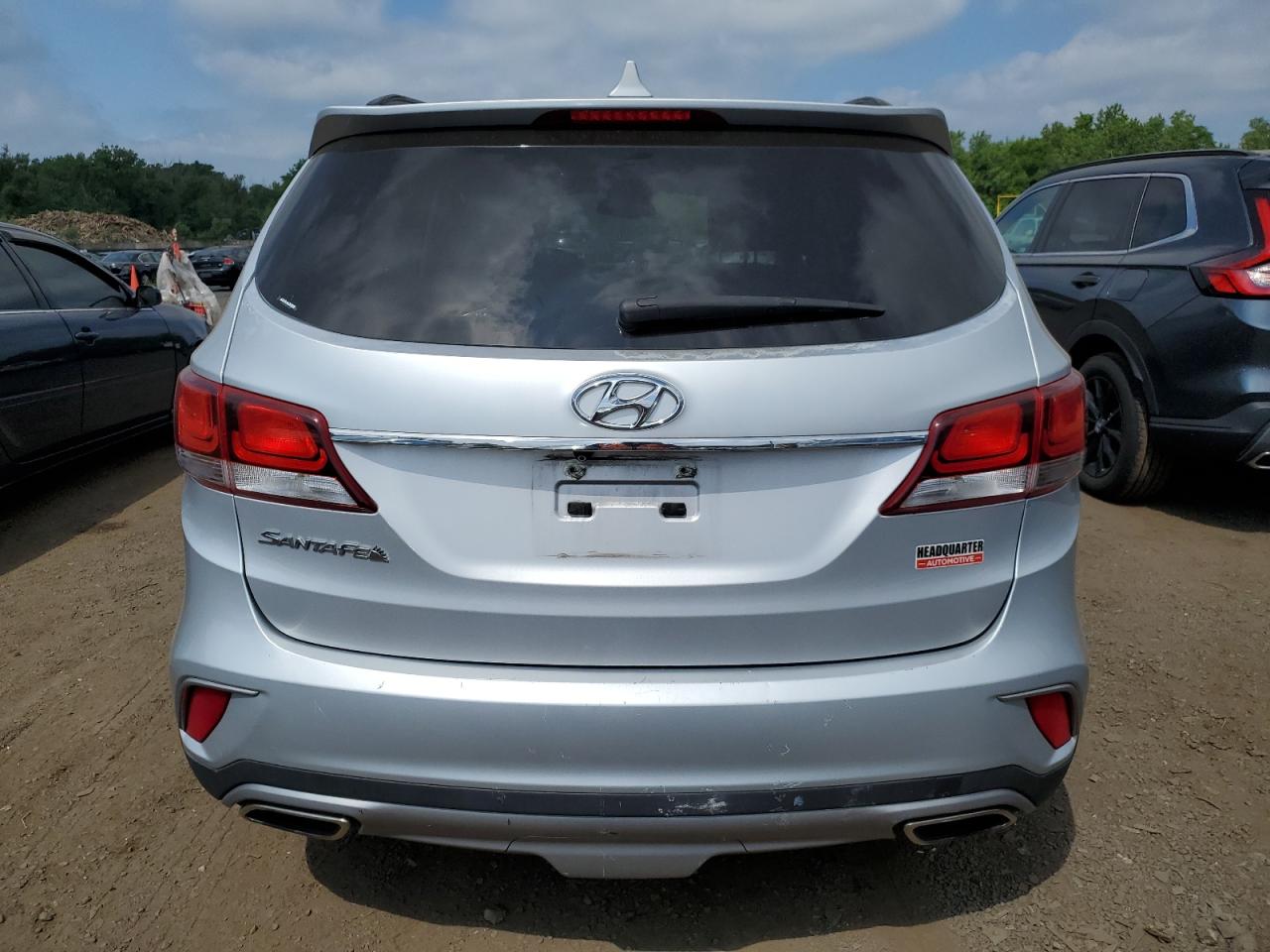 KM8SM4HF1HU175399 2017 Hyundai Santa Fe Se