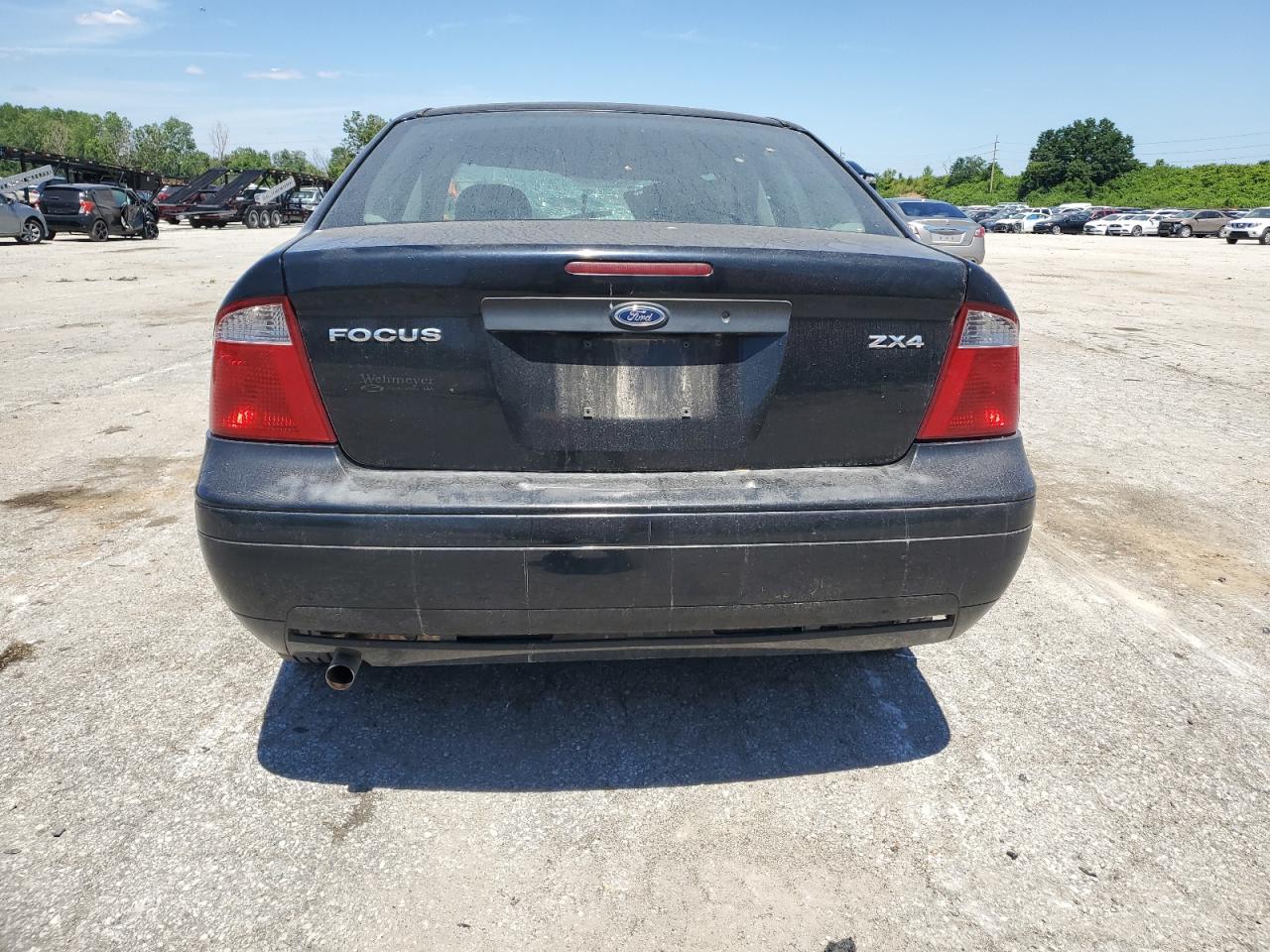 1FAFP34N55W129195 2005 Ford Focus Zx4