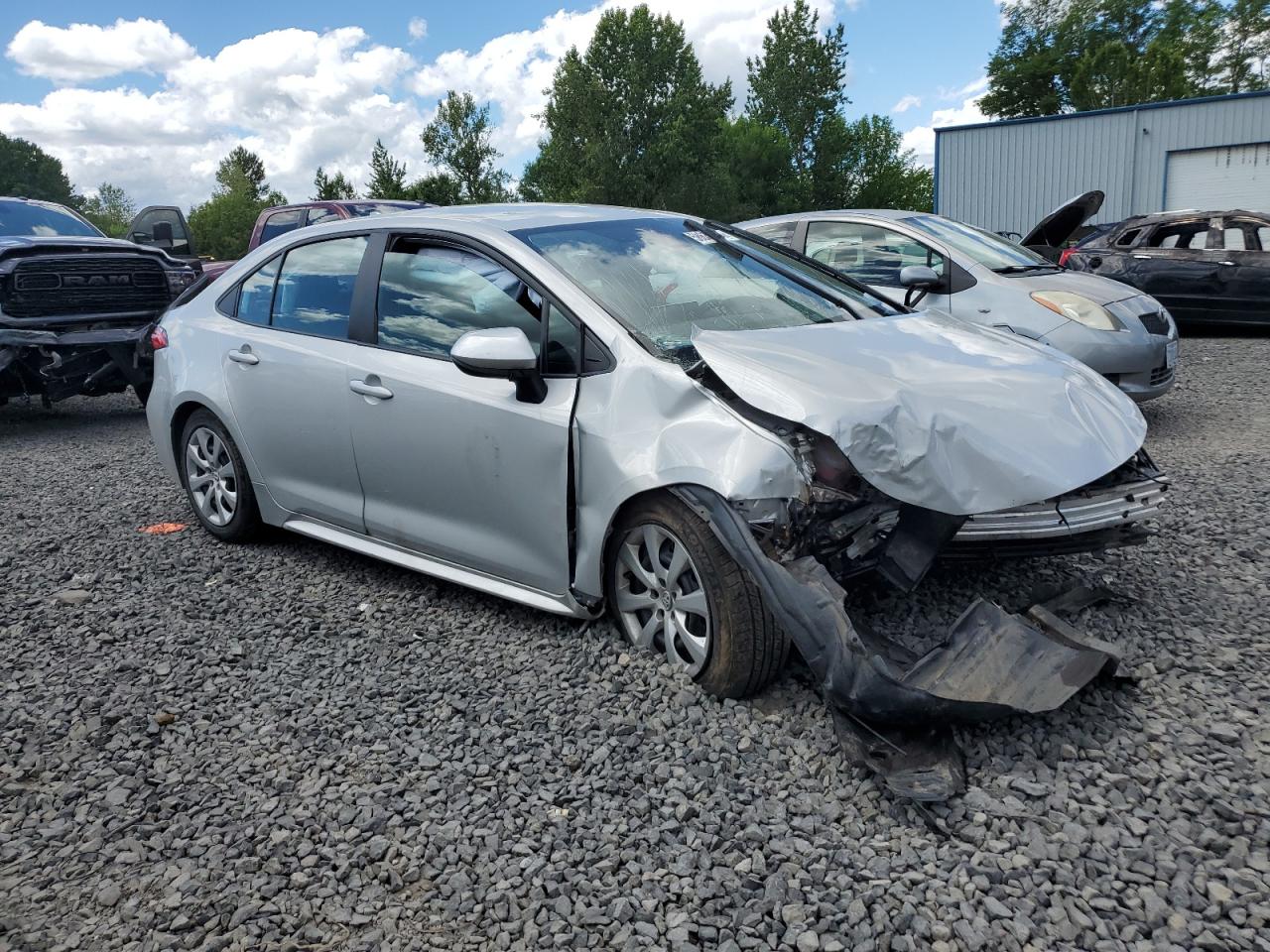 2022 Toyota Corolla Le vin: 5YFEPMAE9NP341719