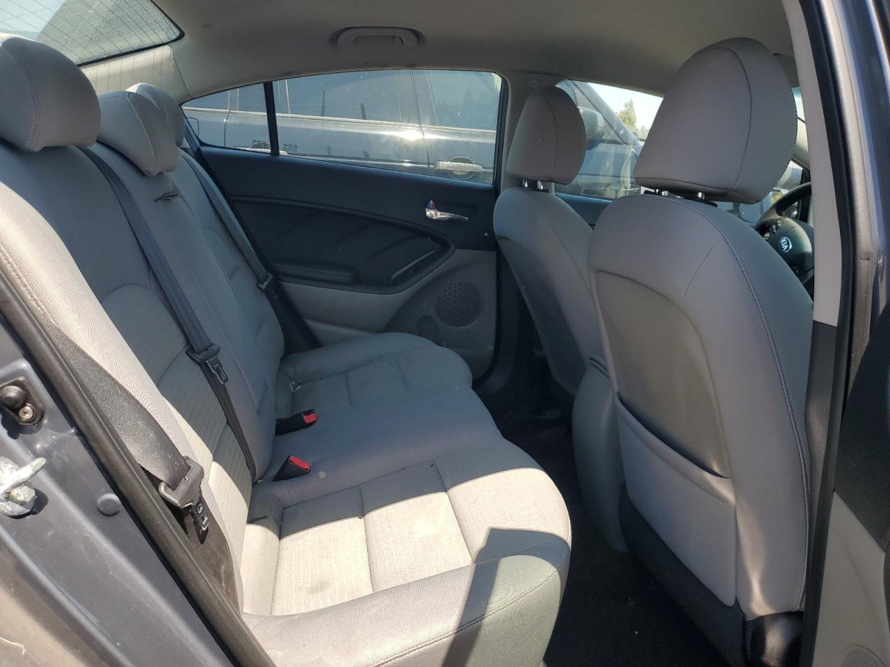 KNAFX4A65G5597527 2016 Kia Forte Lx