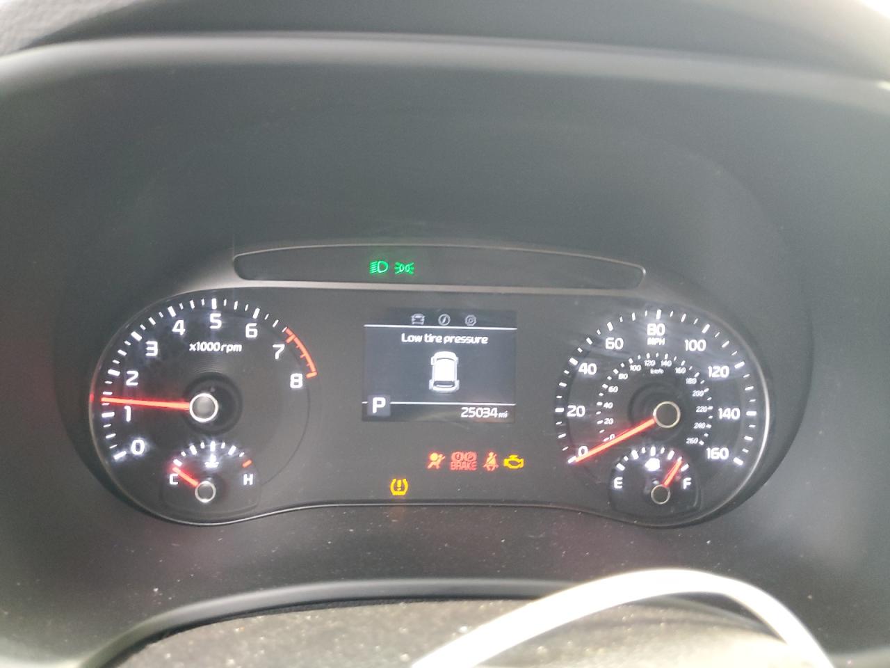 KNDJ23AU8L7068818 2020 Kia Soul Lx