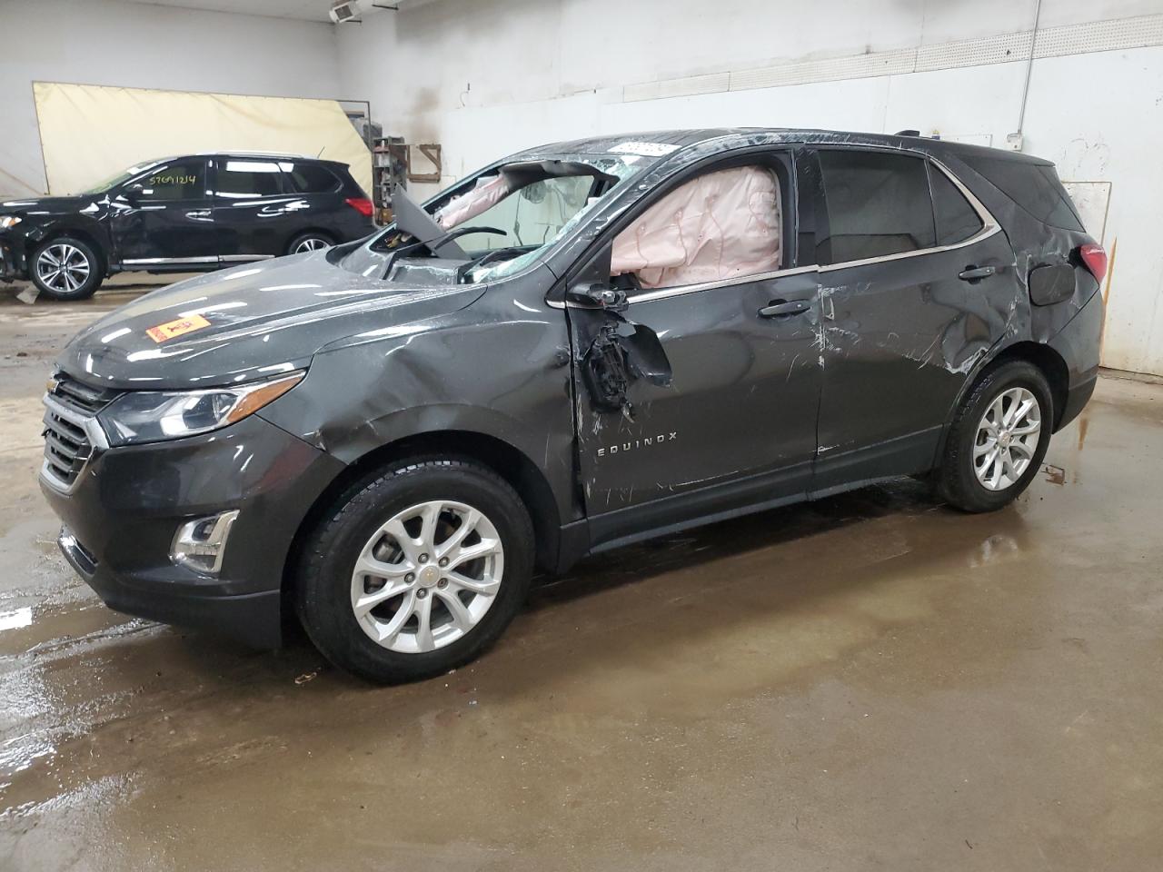 2GNAXKEV5K6130180 2019 Chevrolet Equinox Lt