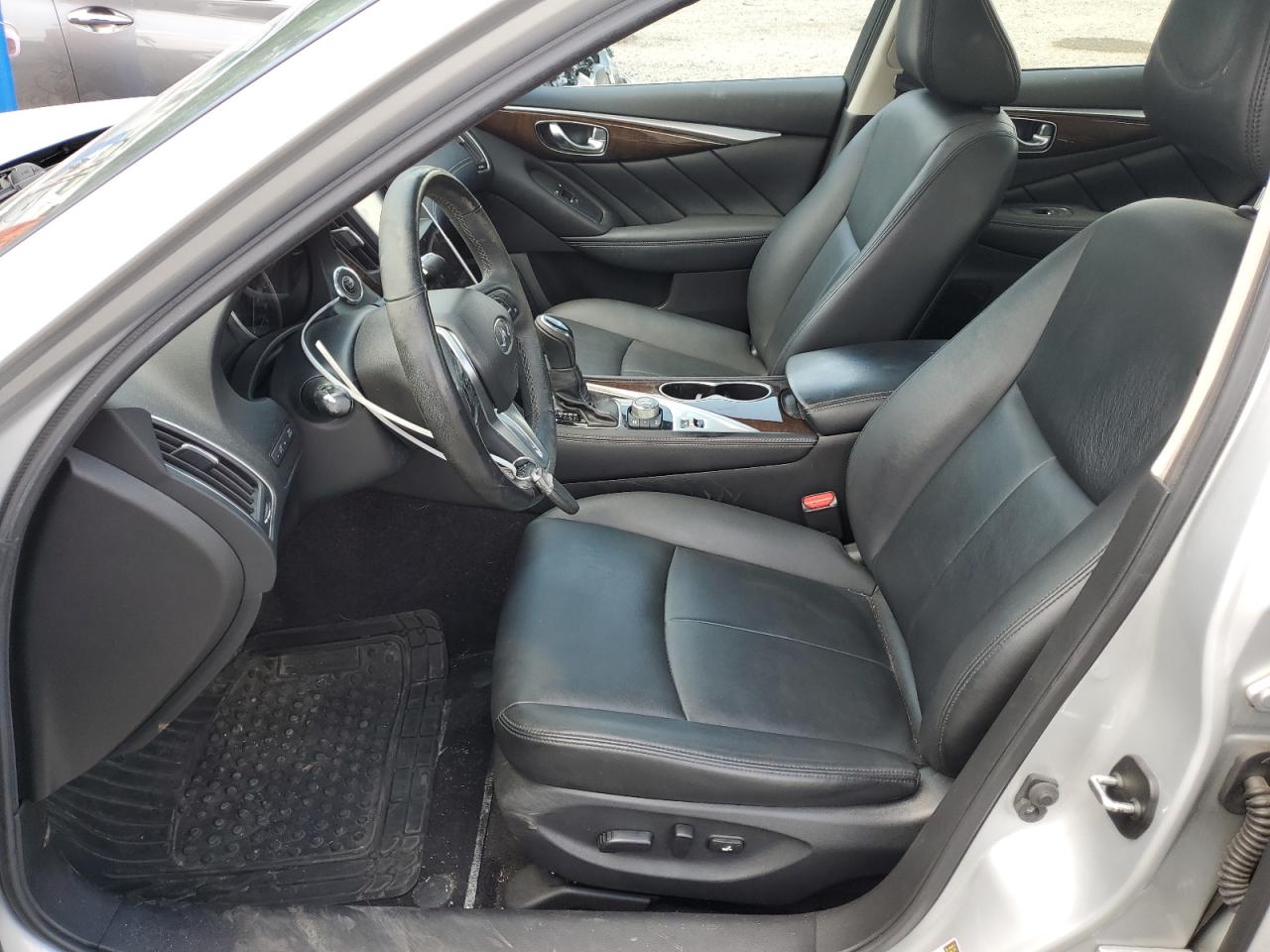 JN1EV7AR7KM550596 2019 Infiniti Q50 Luxe