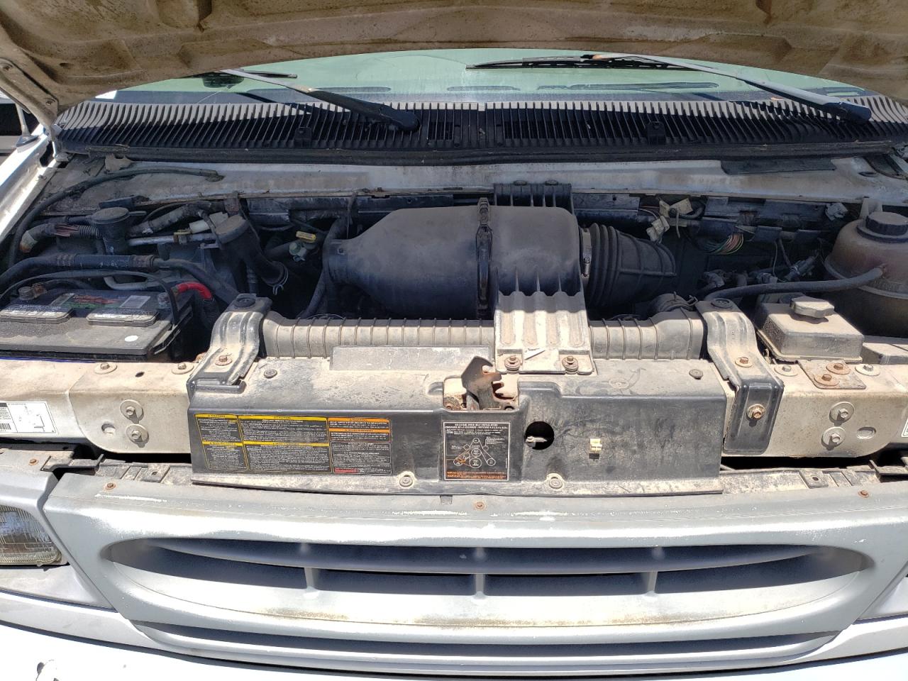 1FDXE45S0YHB54900 2000 Ford Econoline E450 Super Duty Cutaway Van