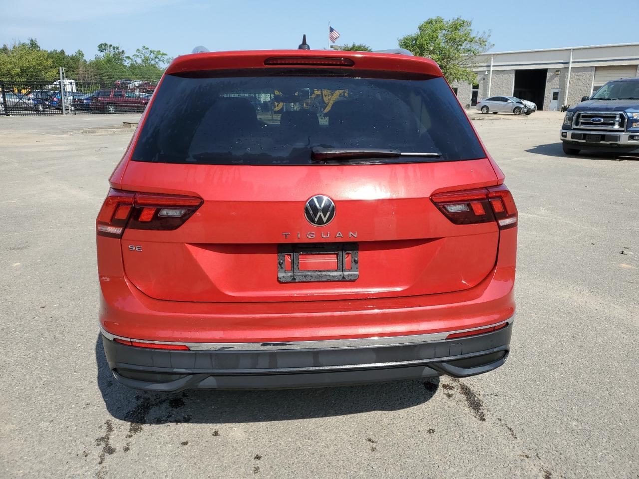 3VV3B7AX3NM174985 2022 Volkswagen Tiguan Se