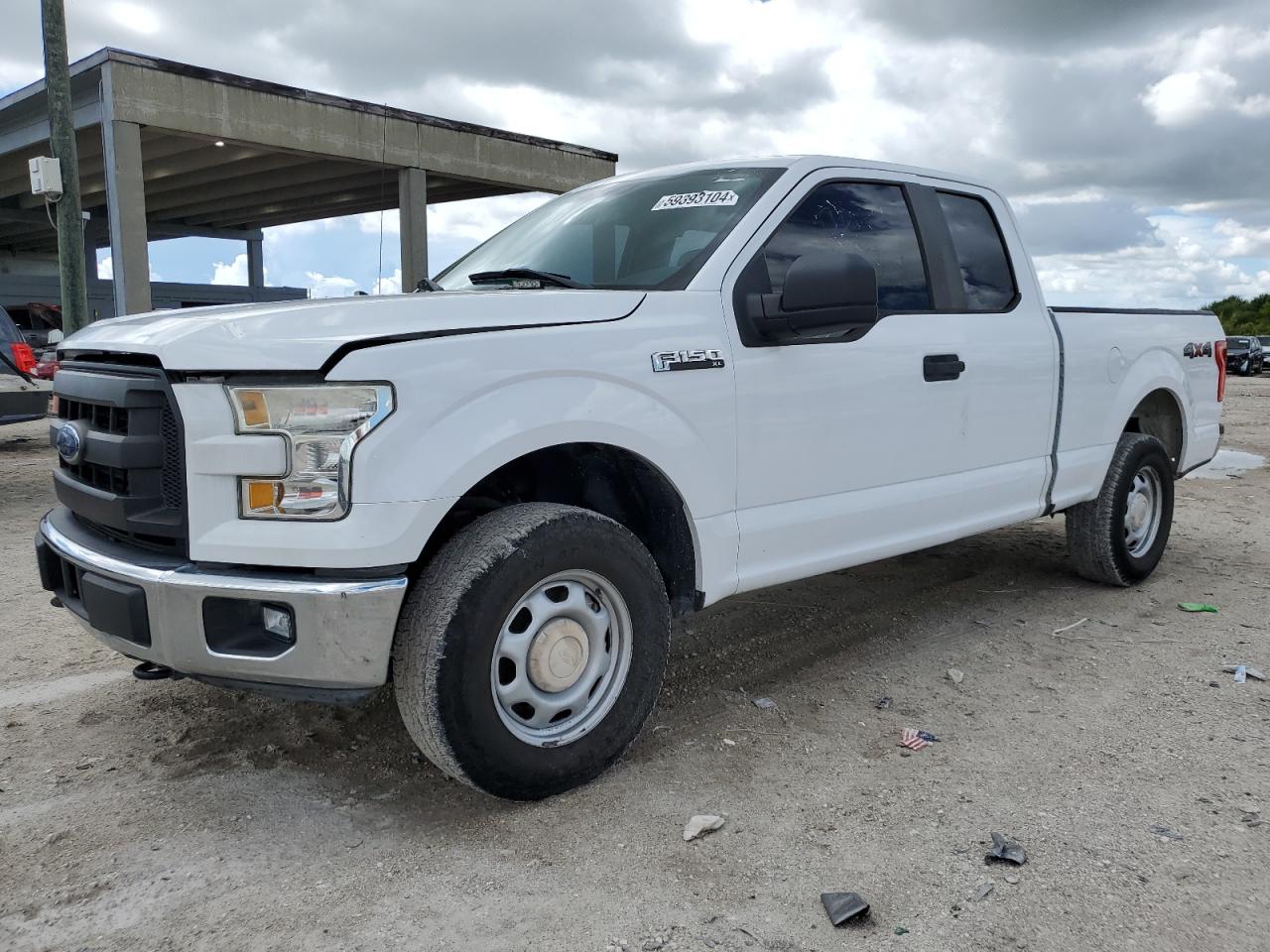 2017 Ford F150 Super Cab vin: 1FTFX1EF3HKD38601