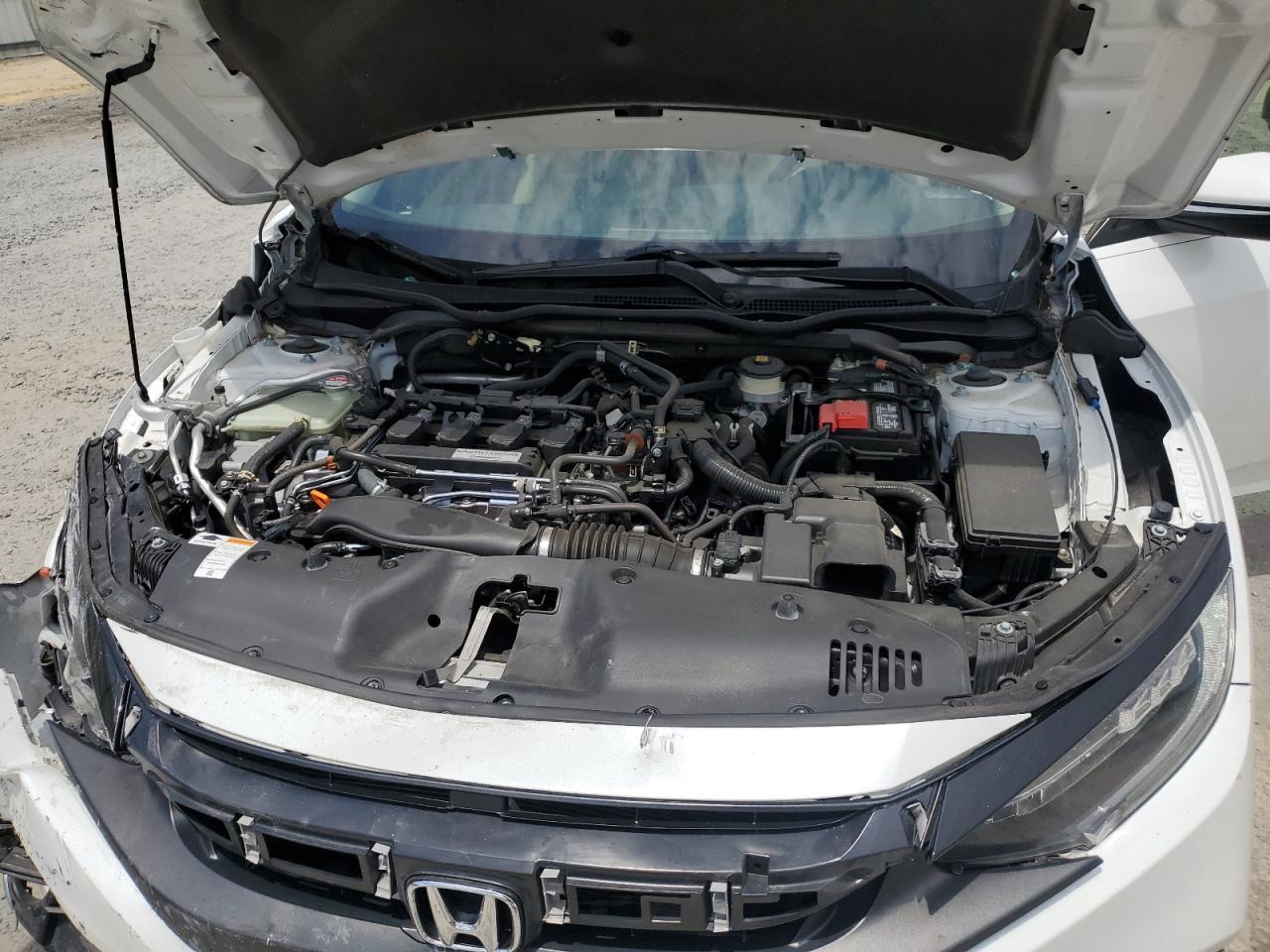 JHMFC1F93KX000340 2019 Honda Civic Touring