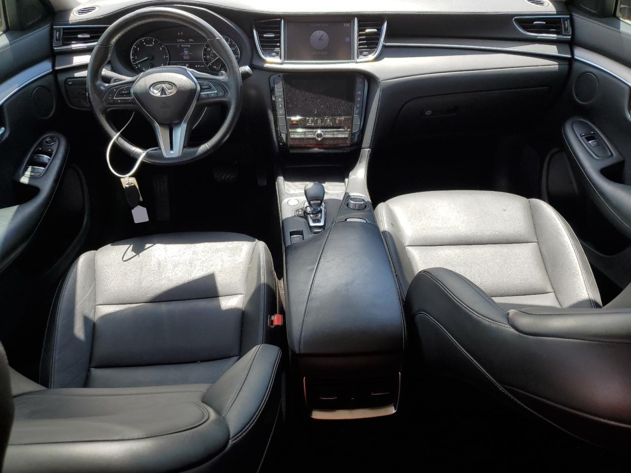 3PCAJ5M37KF137573 2019 Infiniti Qx50 Essential