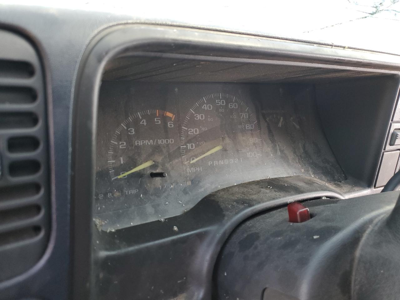 1GNEK13R7TJ409649 1996 Chevrolet Tahoe K1500