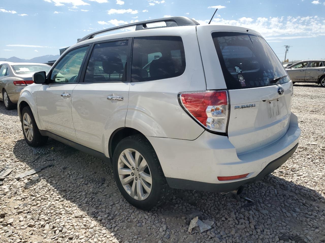 2013 Subaru Forester Limited vin: JF2SHAEC9DH418219