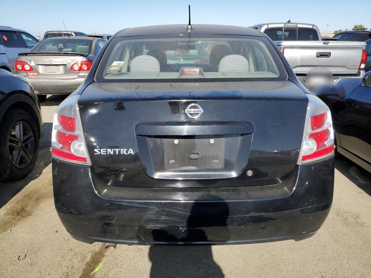 3N1AB61E68L758518 2008 Nissan Sentra 2.0