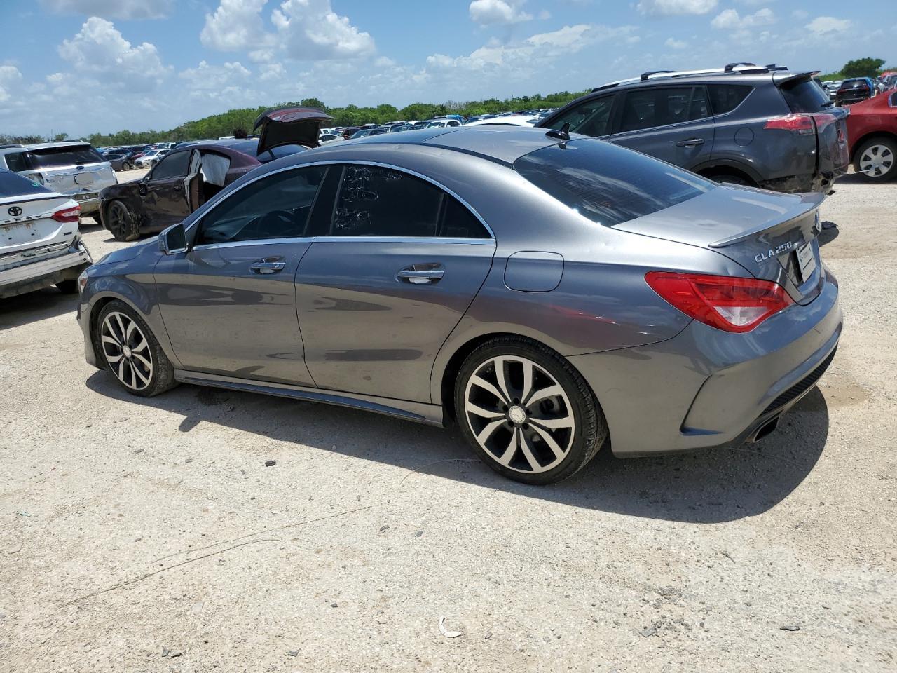 2015 Mercedes-Benz Cla 250 4Matic vin: WDDSJ4GB3FN266926