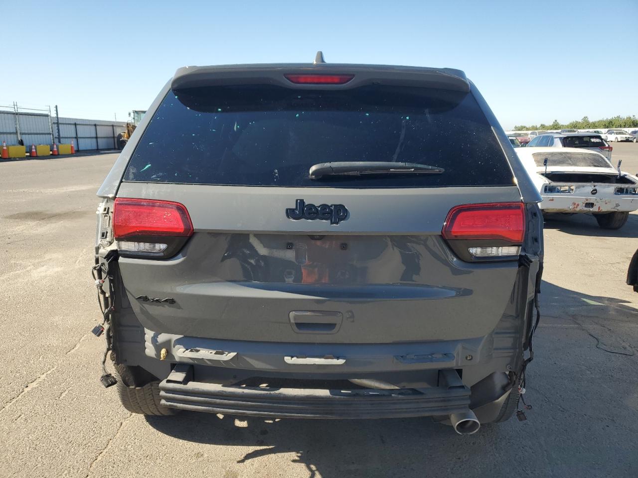 1C4RJFAG8KC850558 2019 Jeep Grand Cherokee Laredo