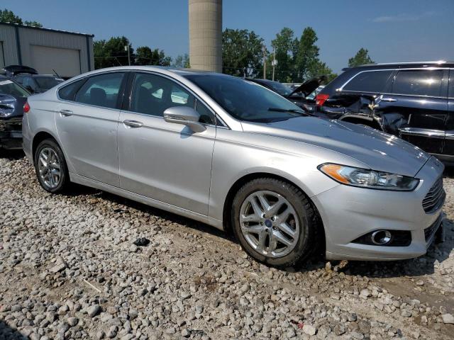 VIN 3FA6P0HDXGR206083 2016 Ford Fusion, SE no.4