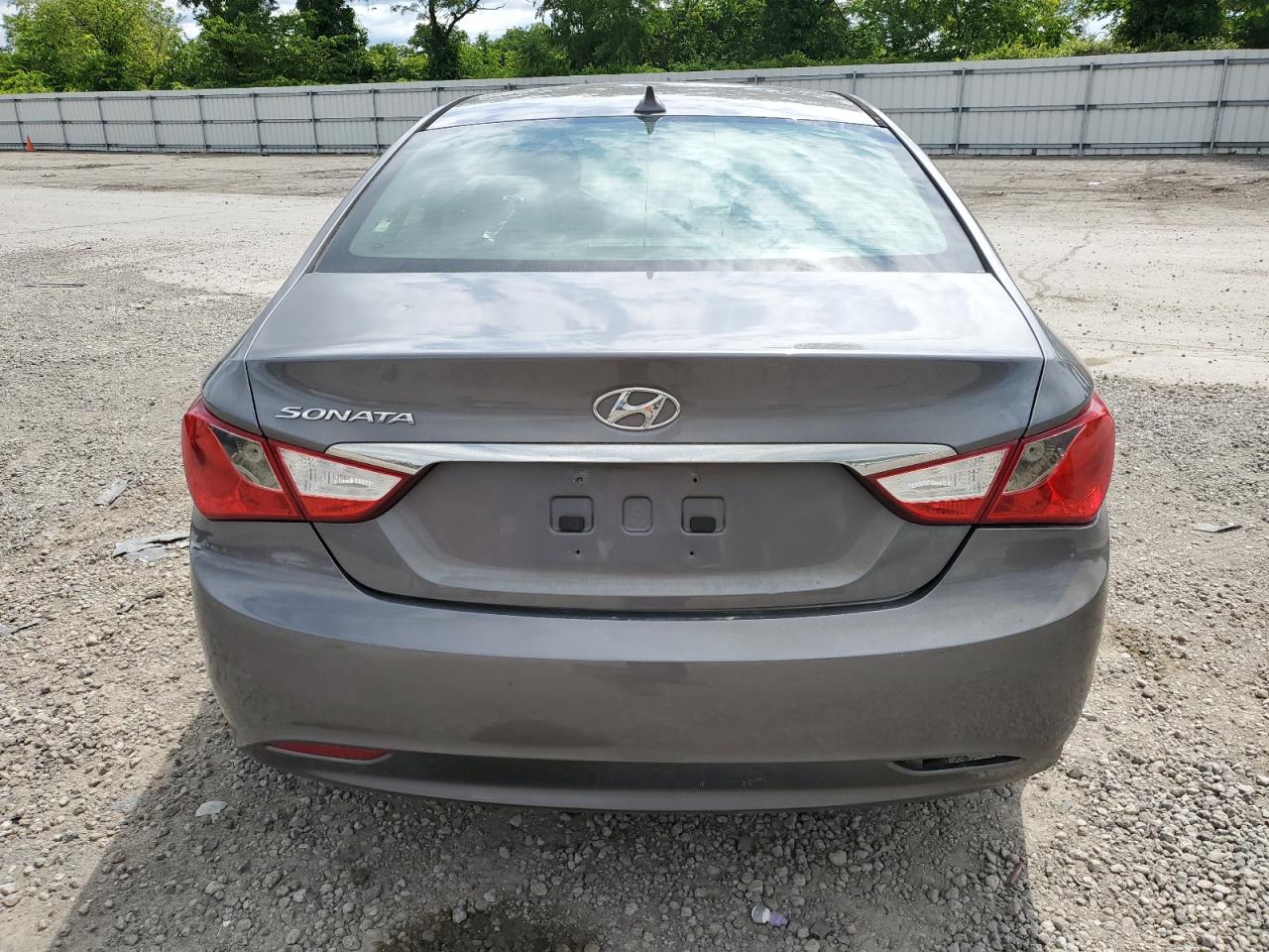 5NPEB4AC4CH379107 2012 Hyundai Sonata Gls