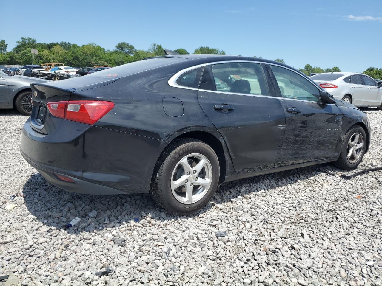 2018 Chevrolet Malibu Ls vin: 1G1ZB5ST5JF126531