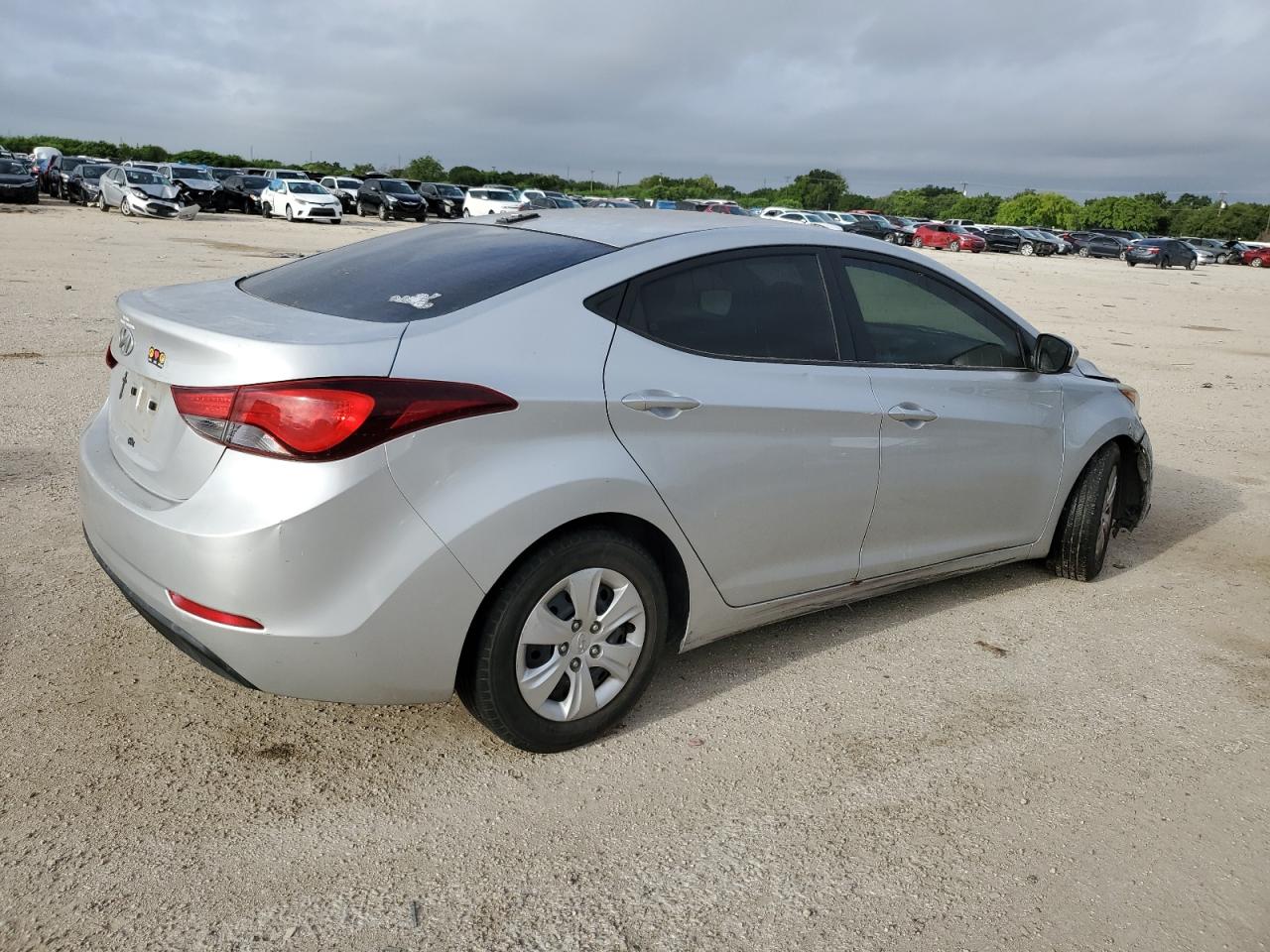 2016 Hyundai Elantra Se vin: 5NPDH4AE9GH665360