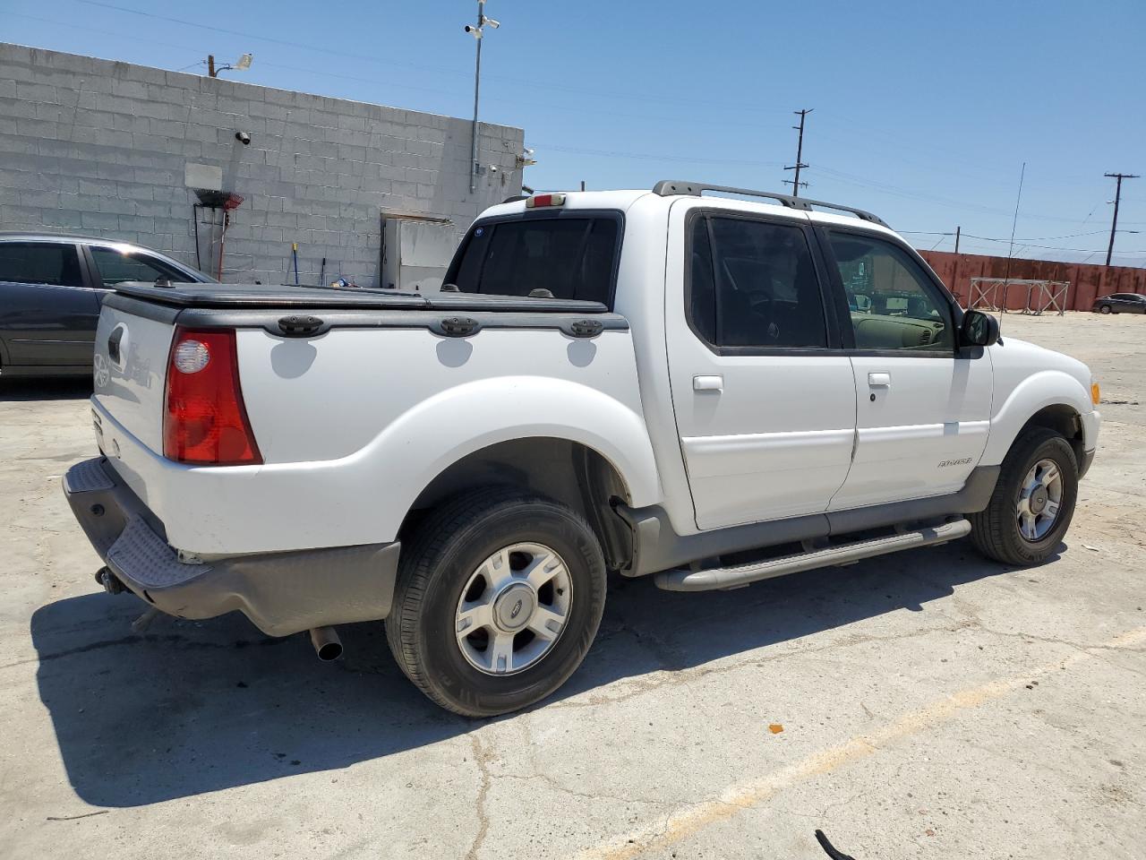 1FMZU77E51UB74657 2001 Ford Explorer Sport Trac