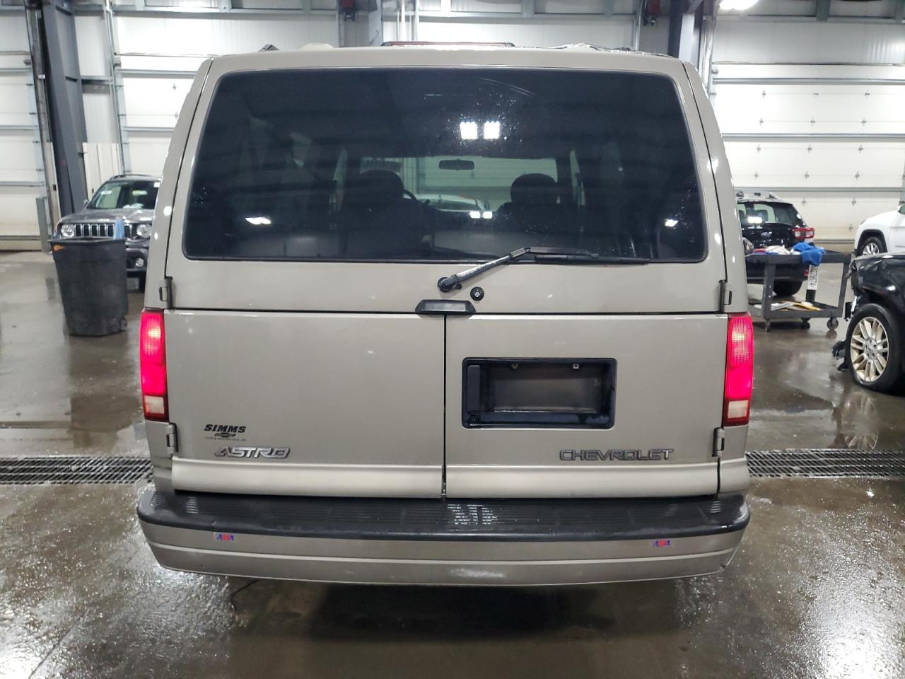 1GNDM19W71B121320 2001 Chevrolet Astro