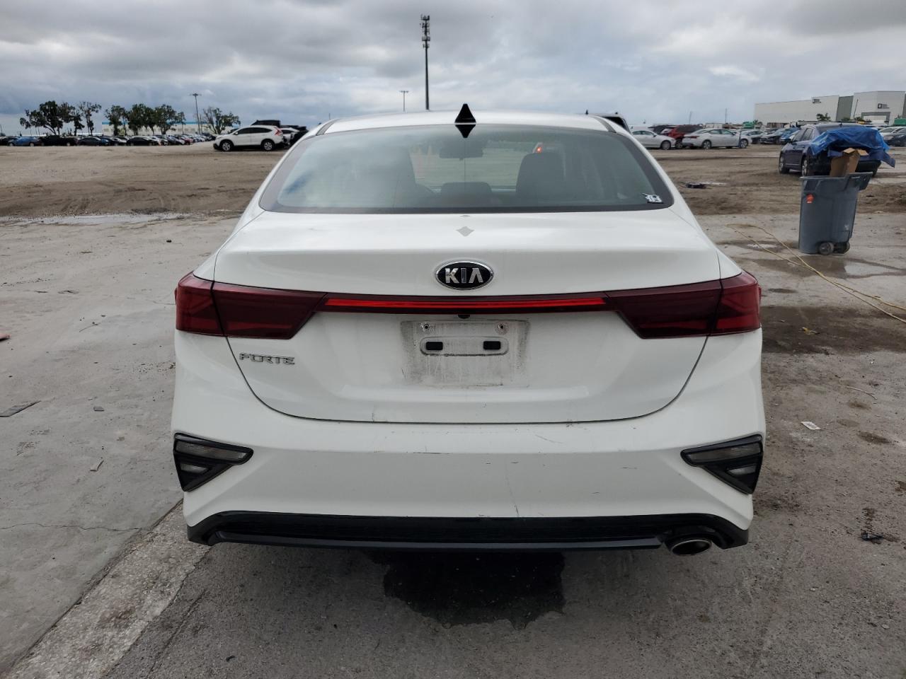 3KPF24AD7ME350798 2021 Kia Forte Fe