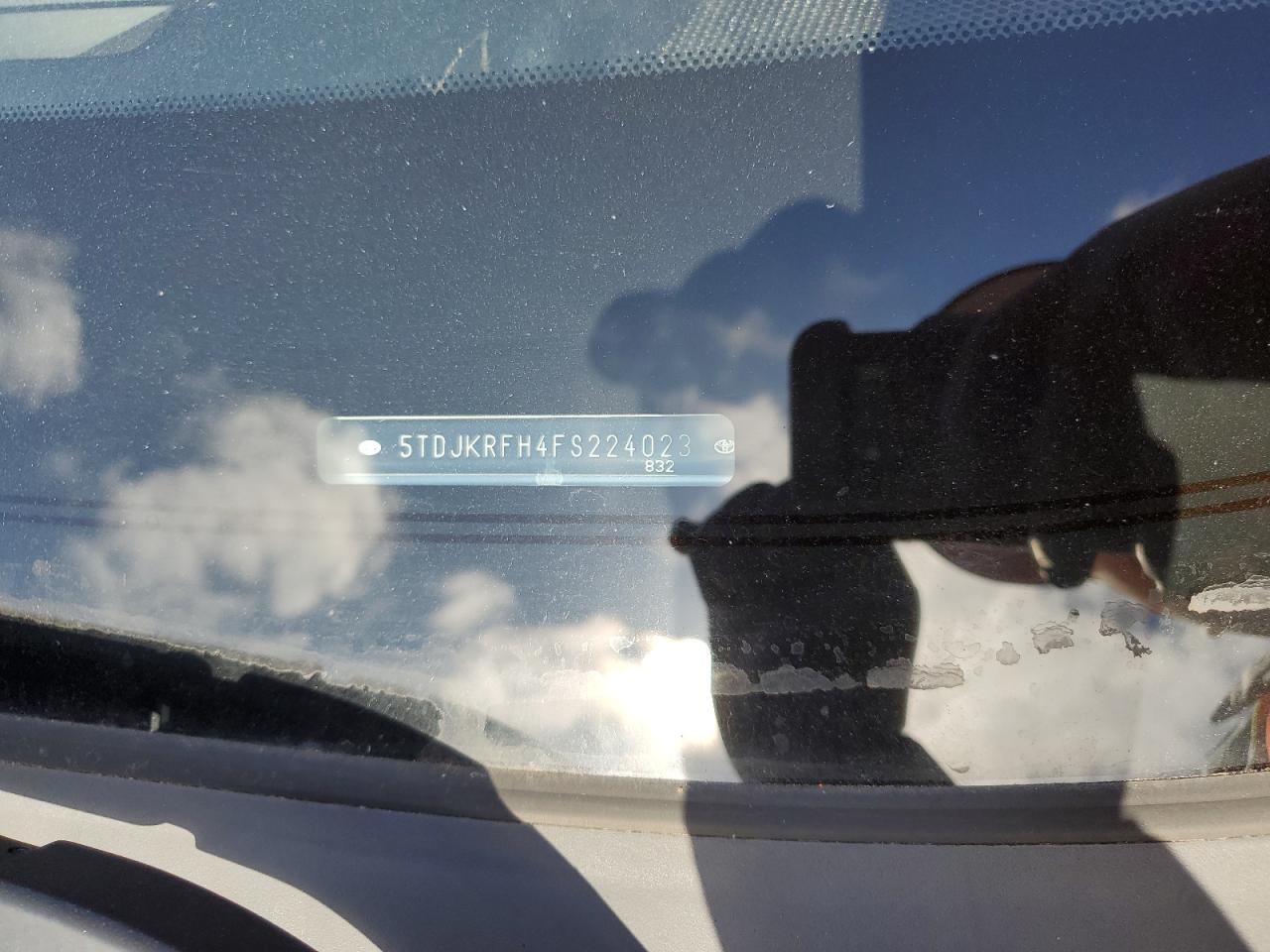 5TDJKRFH4FS224023 2015 Toyota Highlander Xle