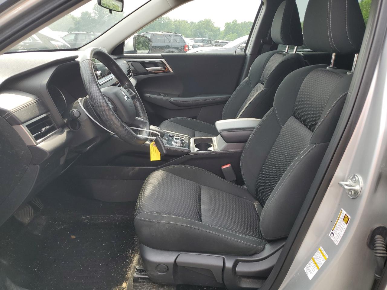 JA4J4TA83NZ012736 2022 Mitsubishi Outlander Es