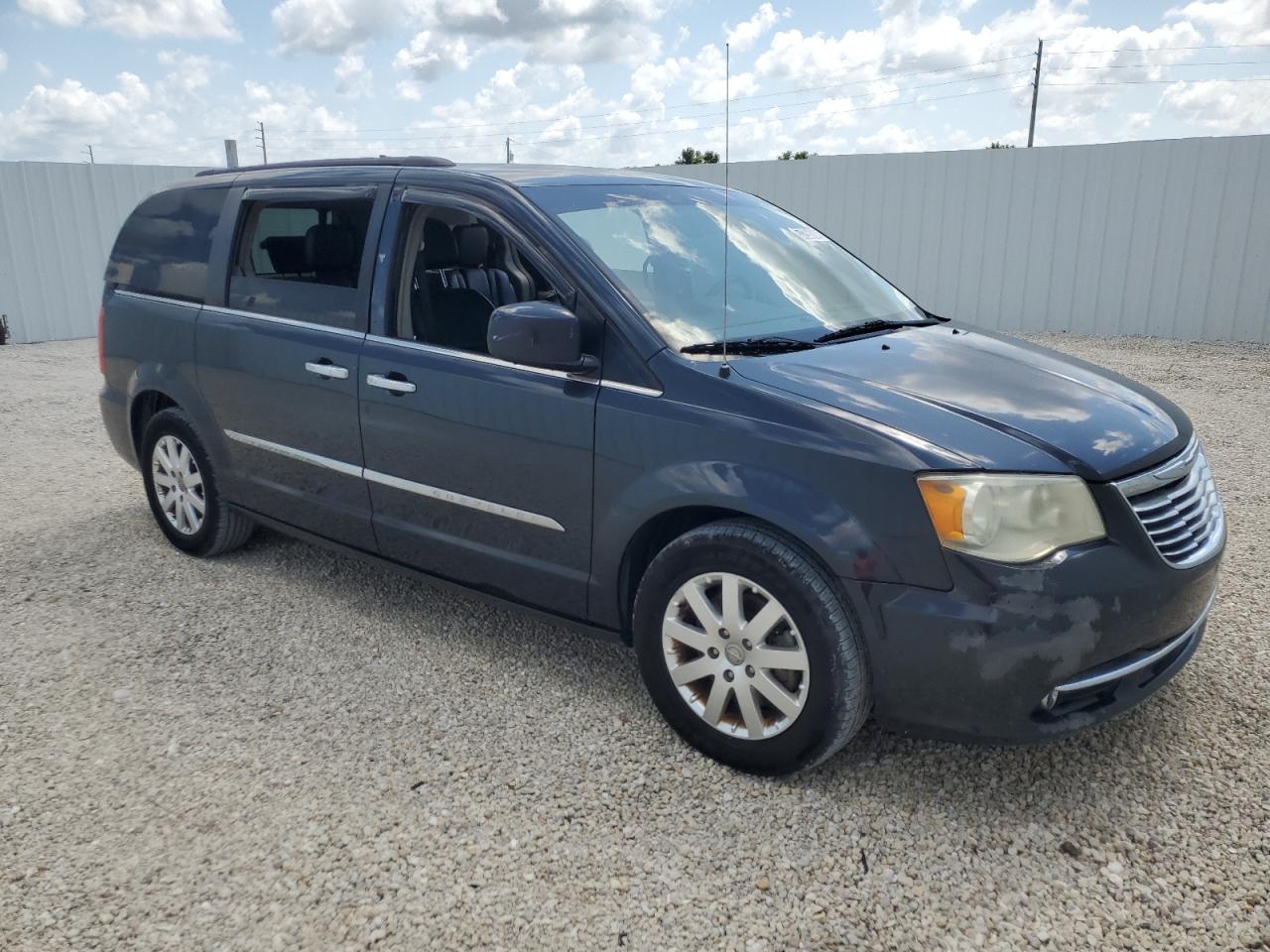 2014 Chrysler Town & Country Touring vin: 2C4RC1BG2ER453838