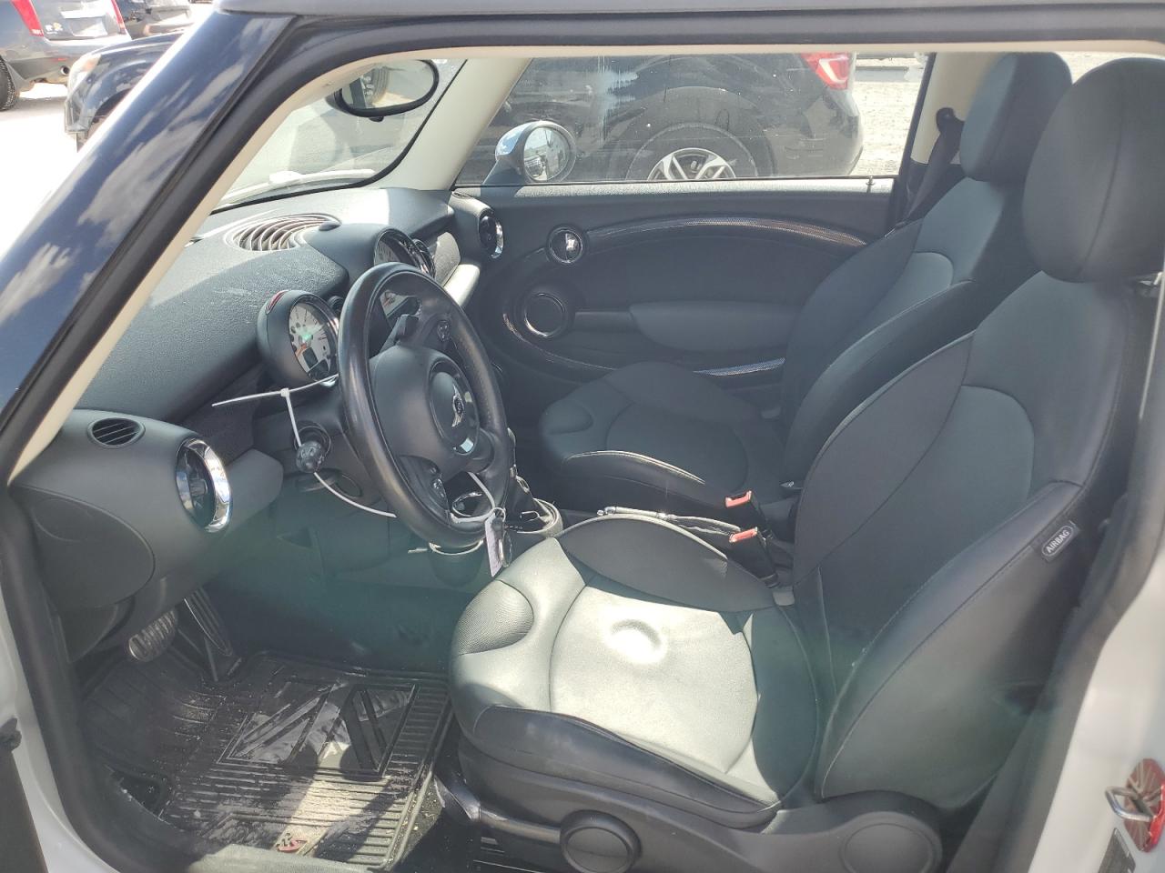 WMWSV3C54BTY13486 2011 Mini Cooper S