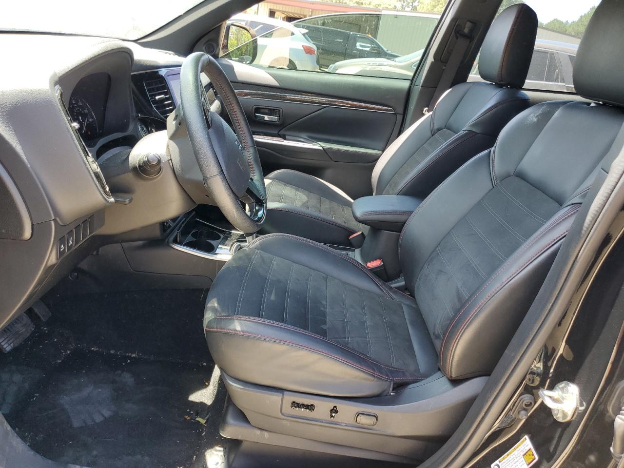 JA4AZ3A30LZ039265 2020 Mitsubishi Outlander Se