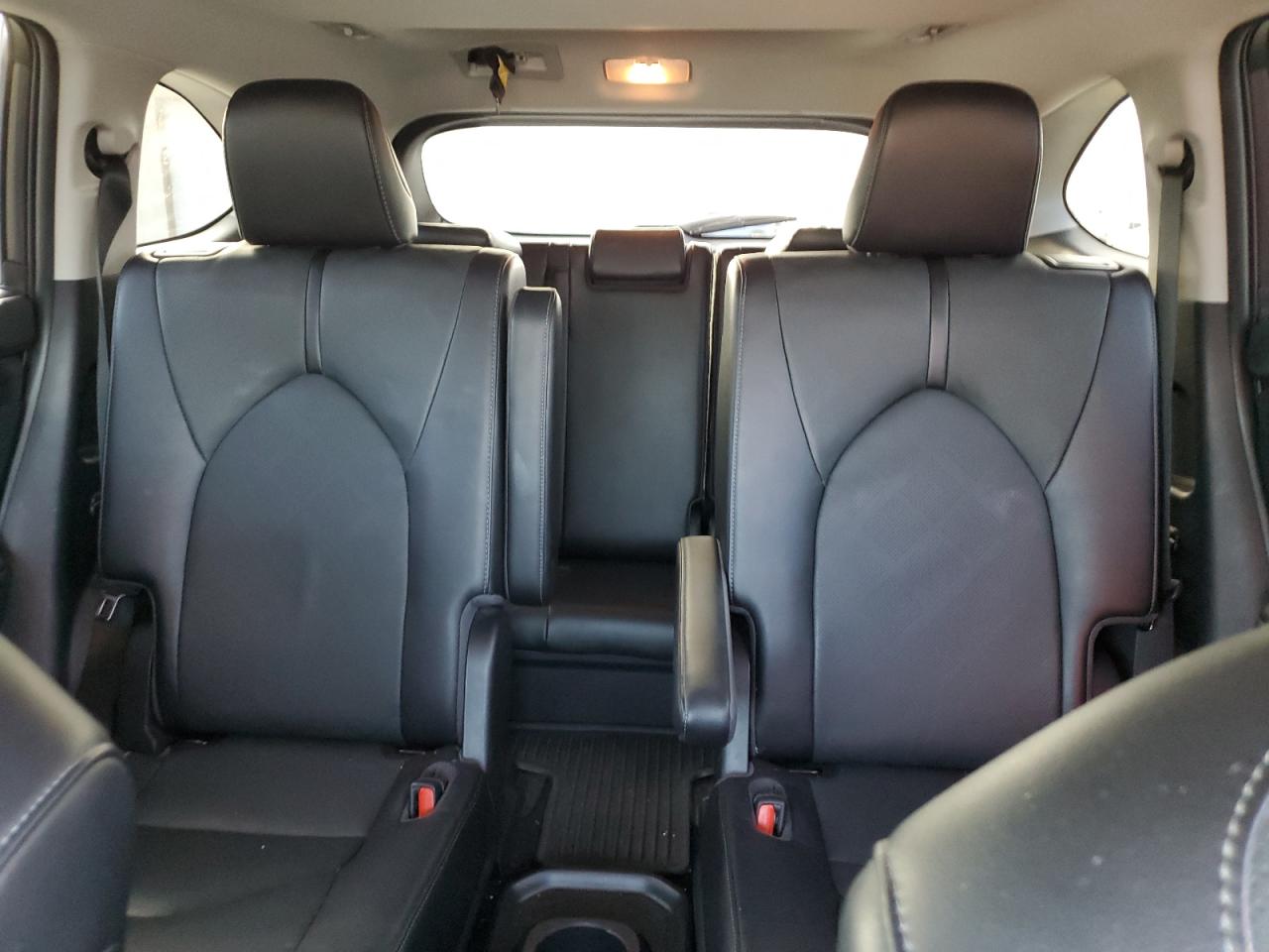 5TDFZRAH3NS098924 2022 Toyota Highlander Platinum