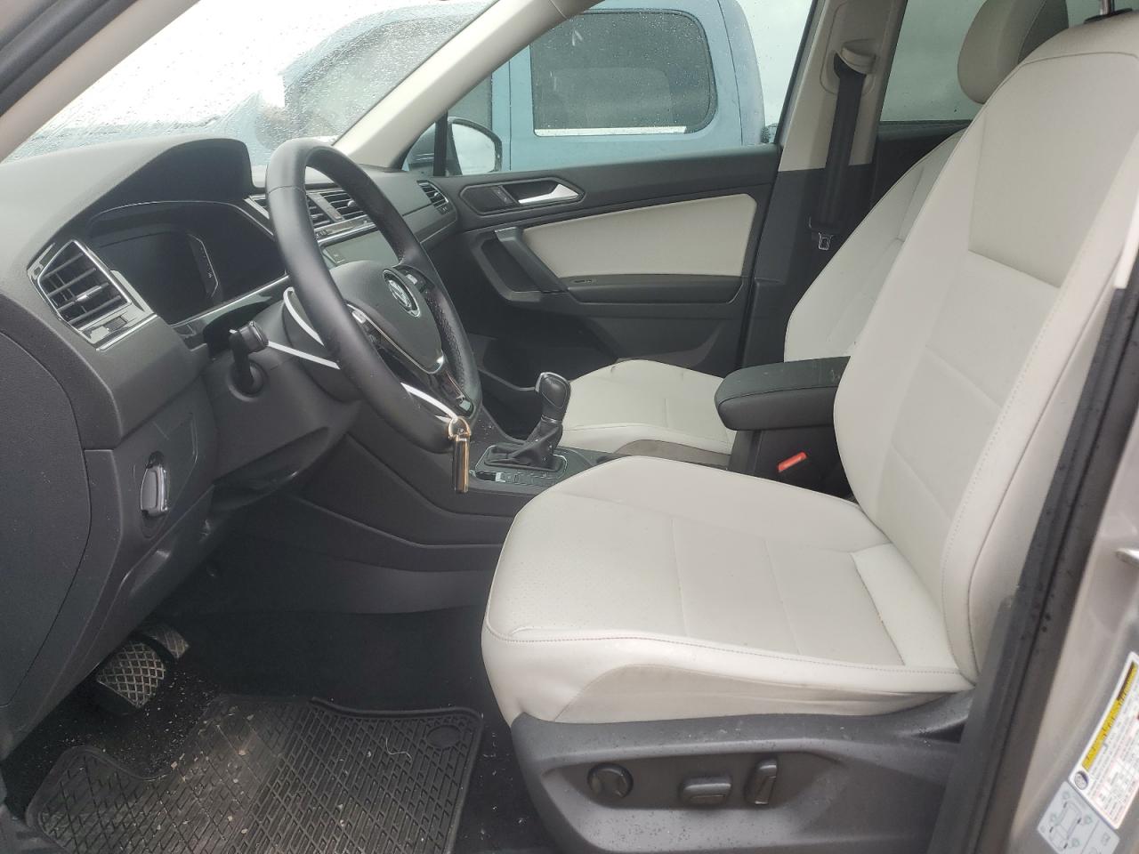 3VV3B7AX9KM151626 2019 Volkswagen Tiguan Se