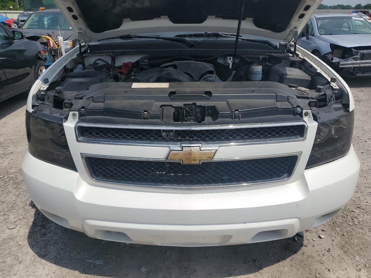 1GNSK4E08BR228482 2011 Chevrolet Tahoe K1500