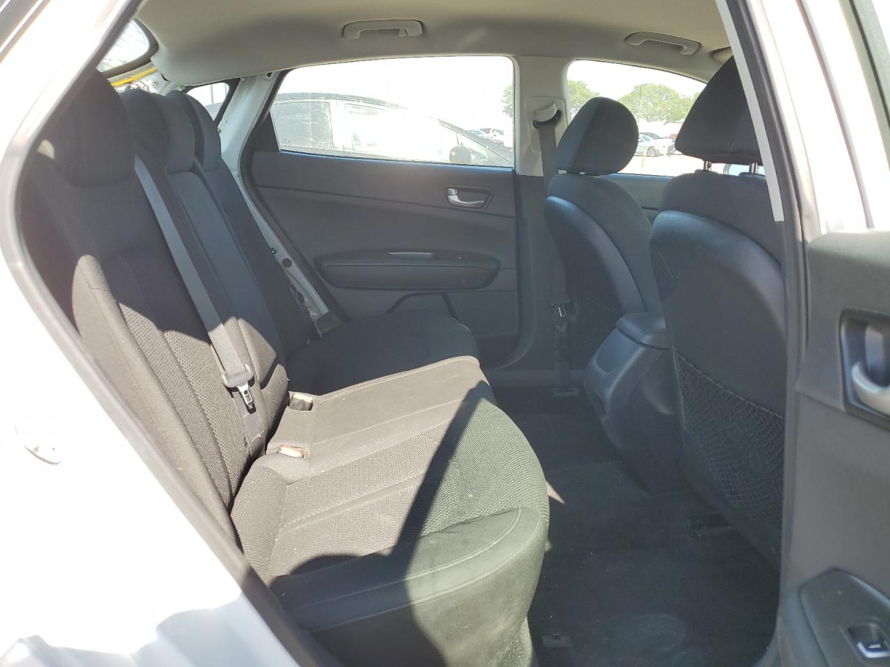 5XXGT4L38KG288385 2019 Kia Optima Lx