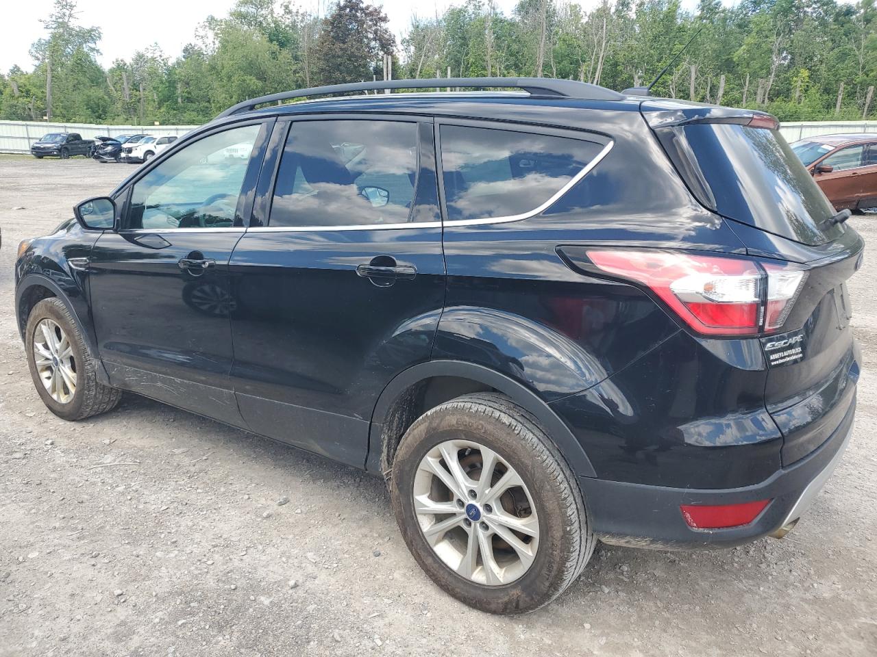 1FMCU9GD8JUC56603 2018 Ford Escape Se