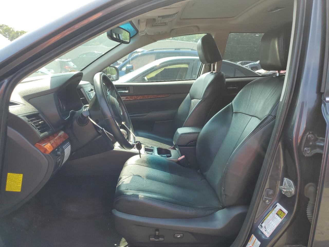 4S4BRBKC8B3382602 2011 Subaru Outback 2.5I Limited